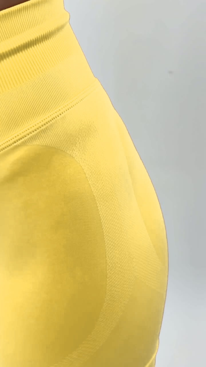 Short ONDA de WiselCompany en movimiento